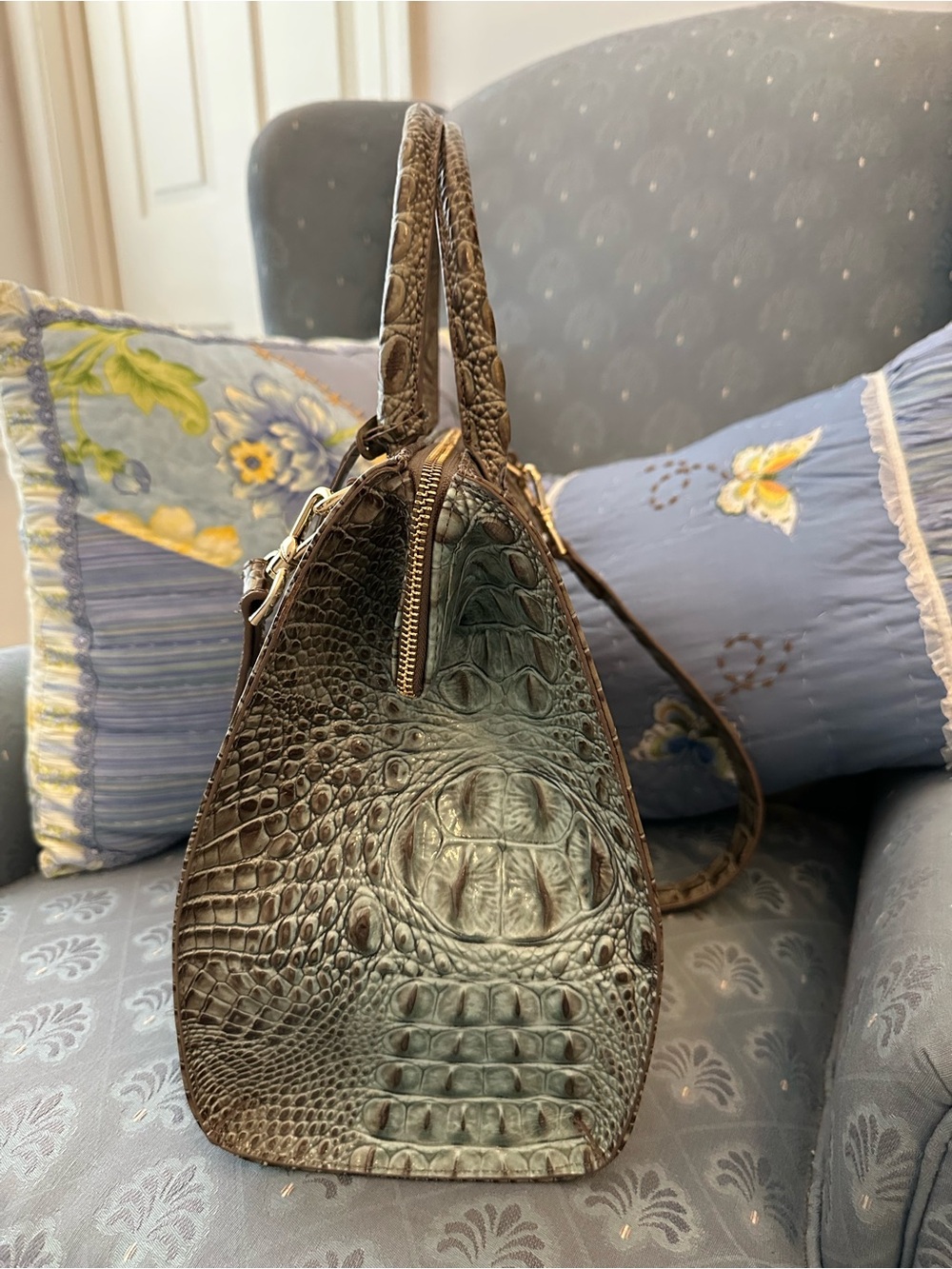 Brahmin Bluebell Ombre Large Caroline Satchel with Gold Hardware VGUC - Picture 10 of 14